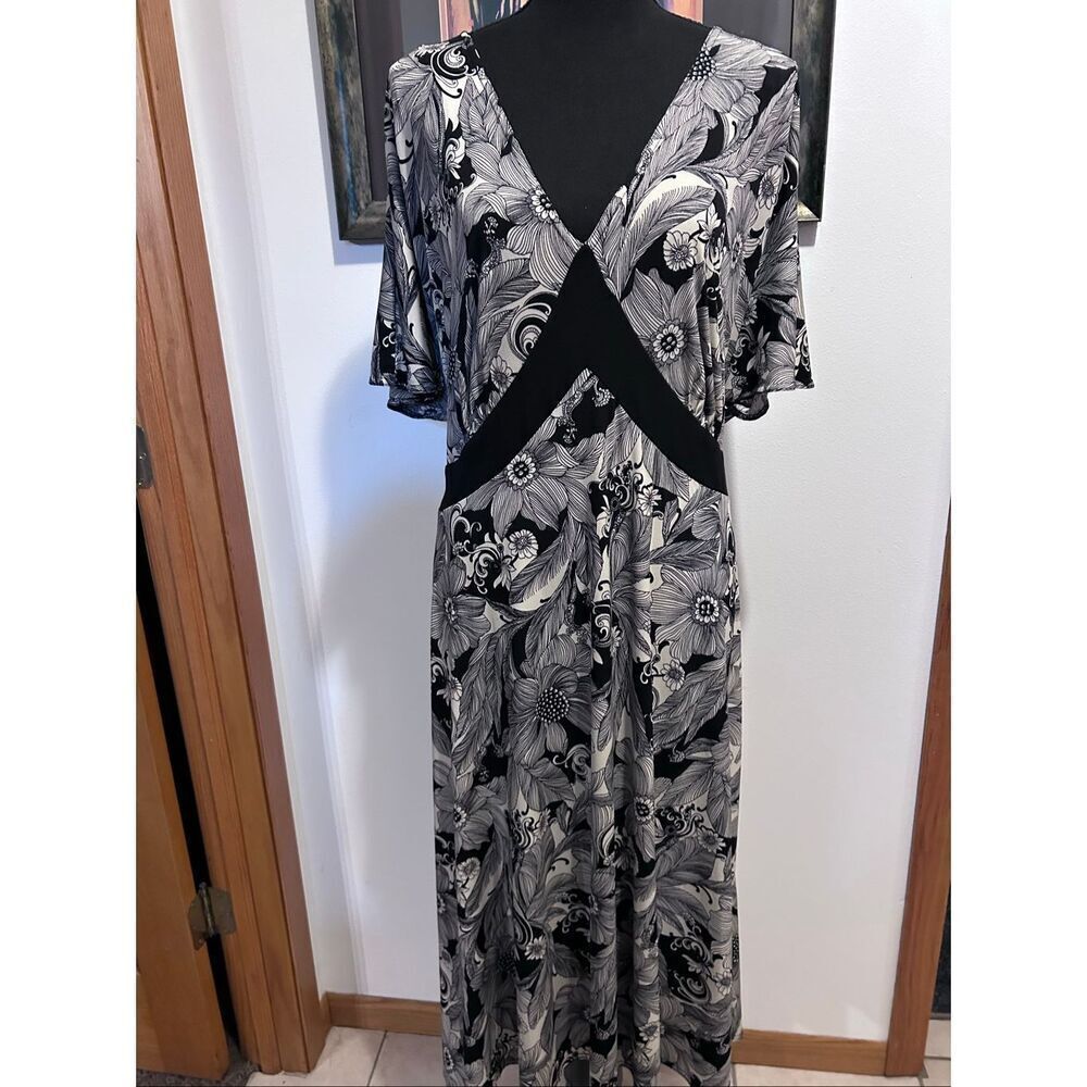KSL Karin Stevens Plus Size 20W Black & White Floral Faux Wrap Midi Dress